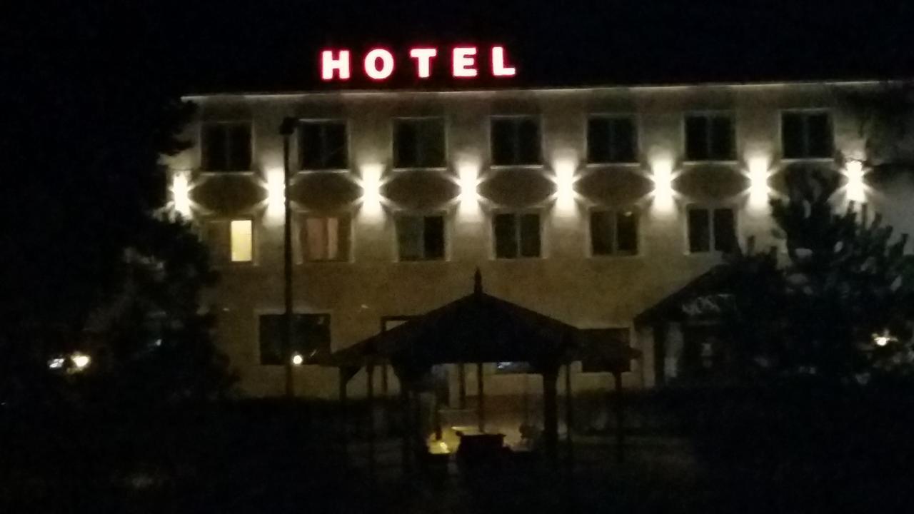 Hotel Gosciniec Wloclawek Exterior photo